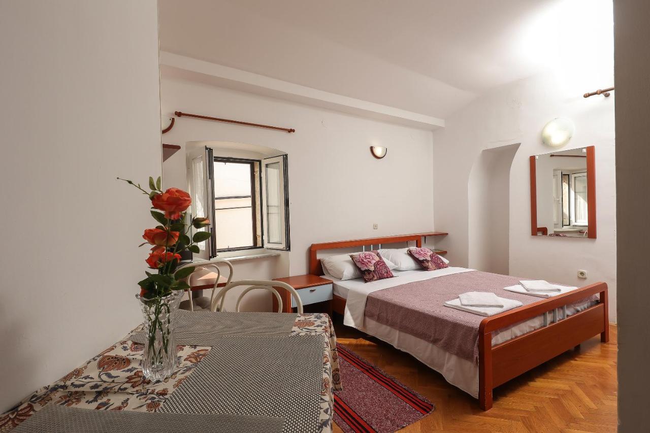 Apartamento Casa Di Nives Krk Town Exterior foto